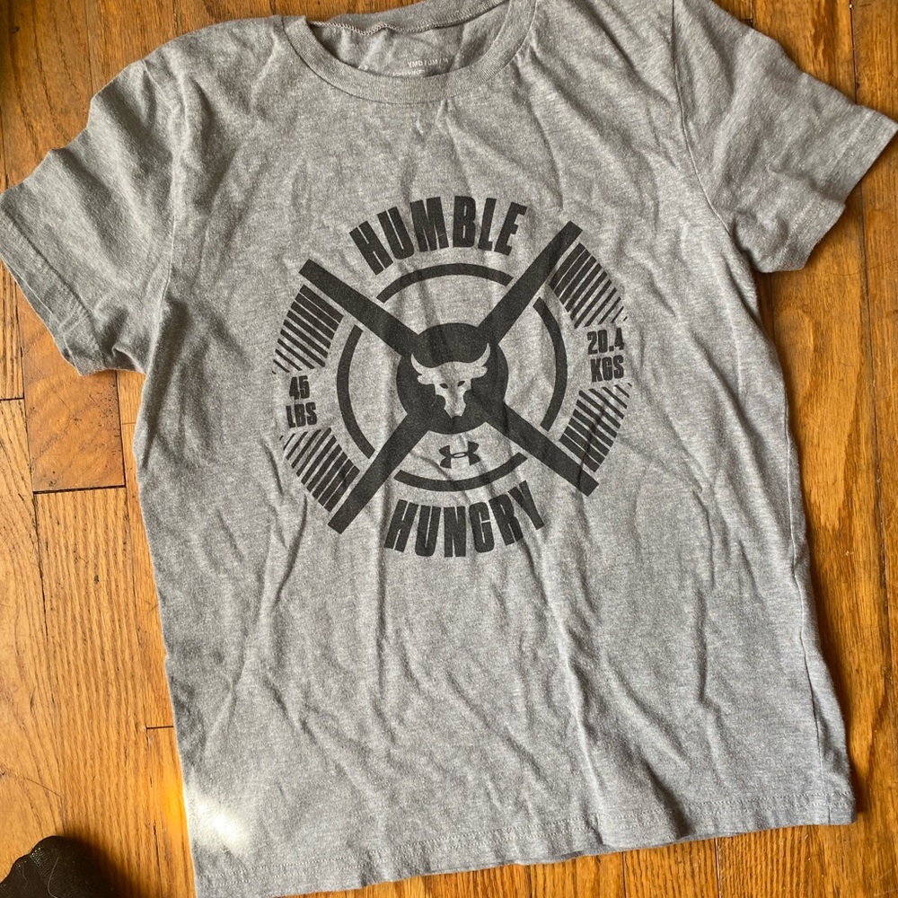 UA The Rock Youth mediun Tee shirt